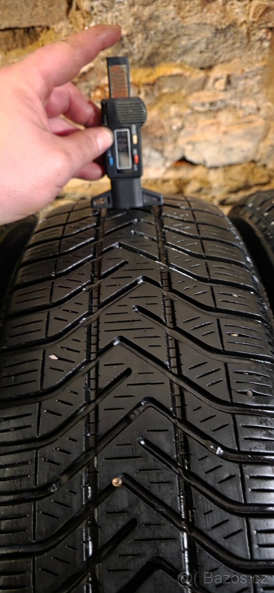 195/65/15 Pirelli - zimní - pošlu poštou - 425. - 2