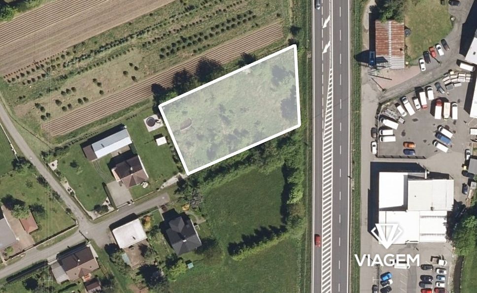 Zahrada 1 664 m² - 2