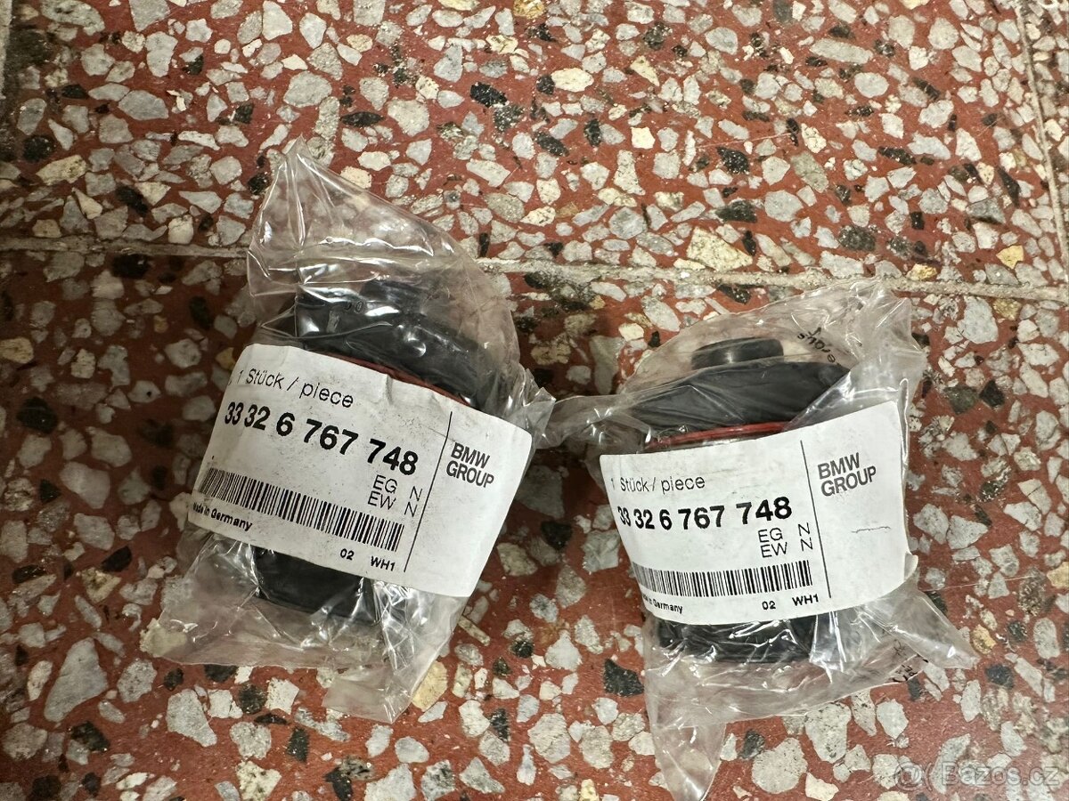 Uložení zadního ramene BMW 33326767748 - 2