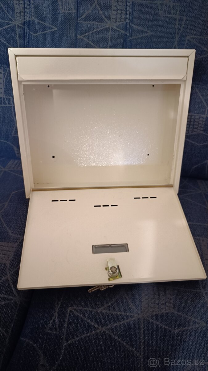 Poštovní schránka bílá - 2