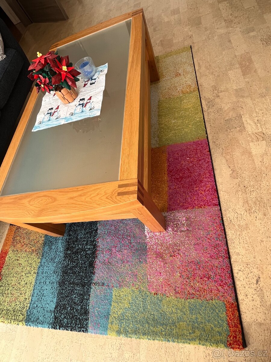 Konferenční stolek - 2