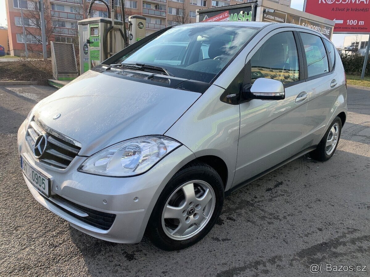 Mercedes A 170i Benzin 11/2009 Facelift naj. jen 162500km - 2