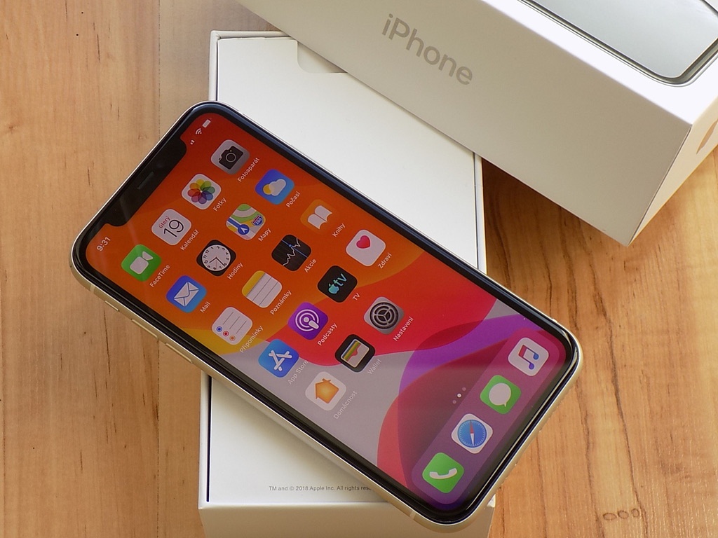  APPLE iPhone 11 64GB White - ZÁRUKA - TOP STAV -100% bat. - 2