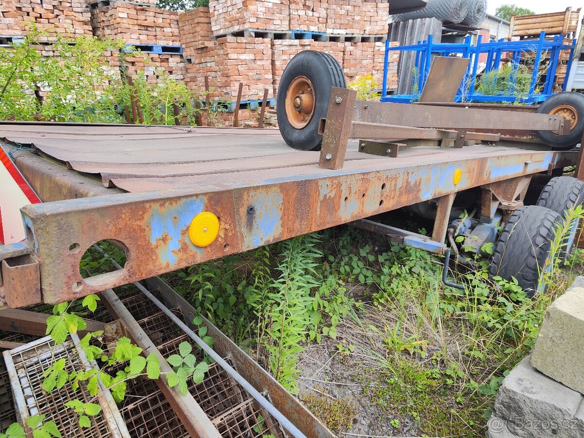 Podvozek z vleku na slámu - 2