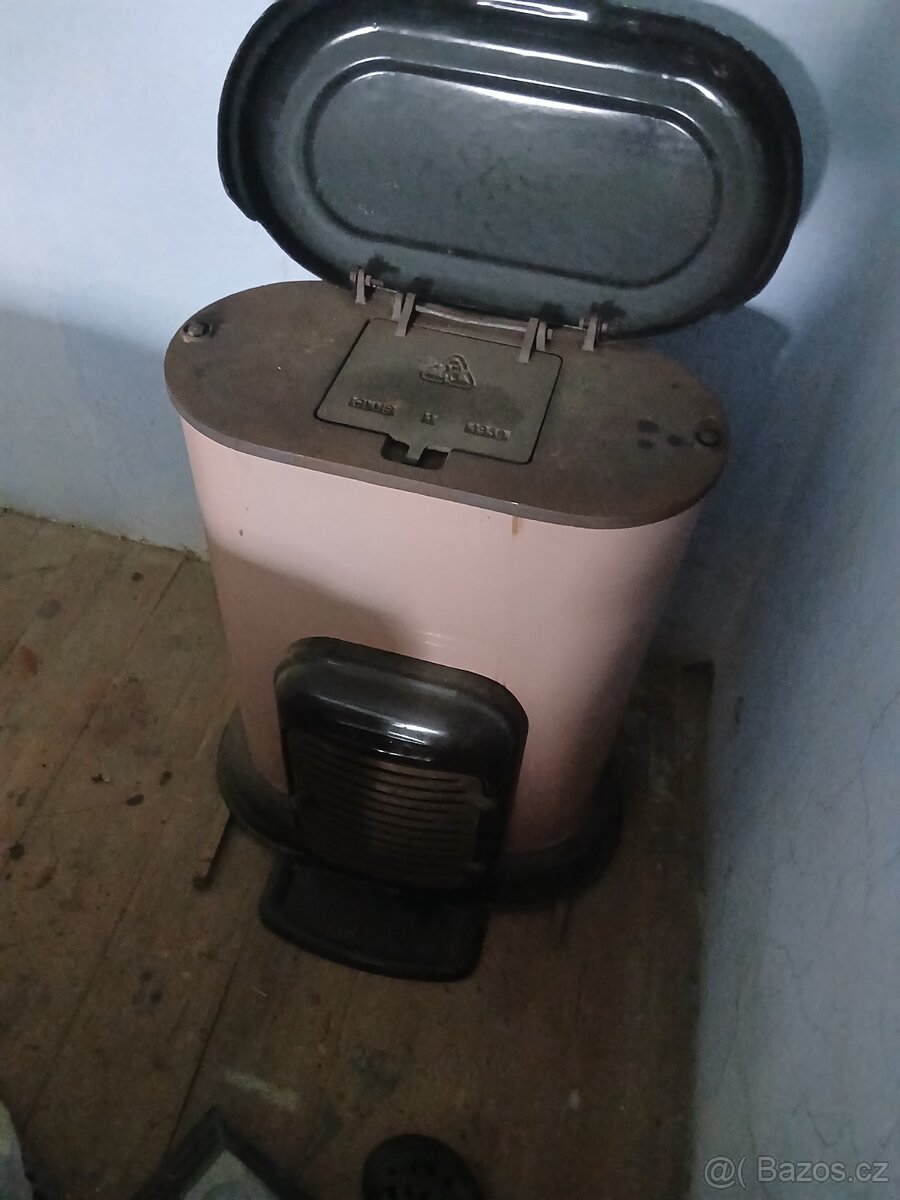 Starožitná kamna. - 2