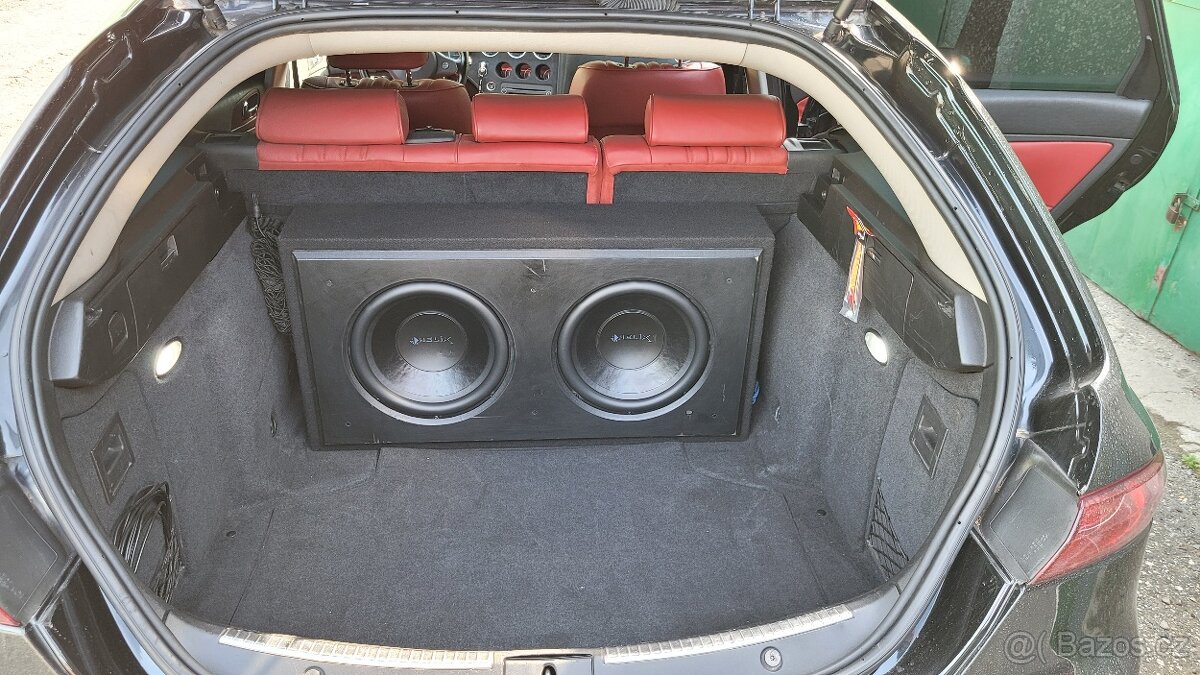 Bedna ozvucnice na subwoofer 12" 30cm alfa romeo 159 - 2