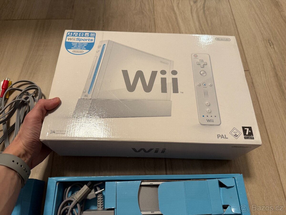 Nintendo Wii (RV-001) Wii Sports Pack - 2