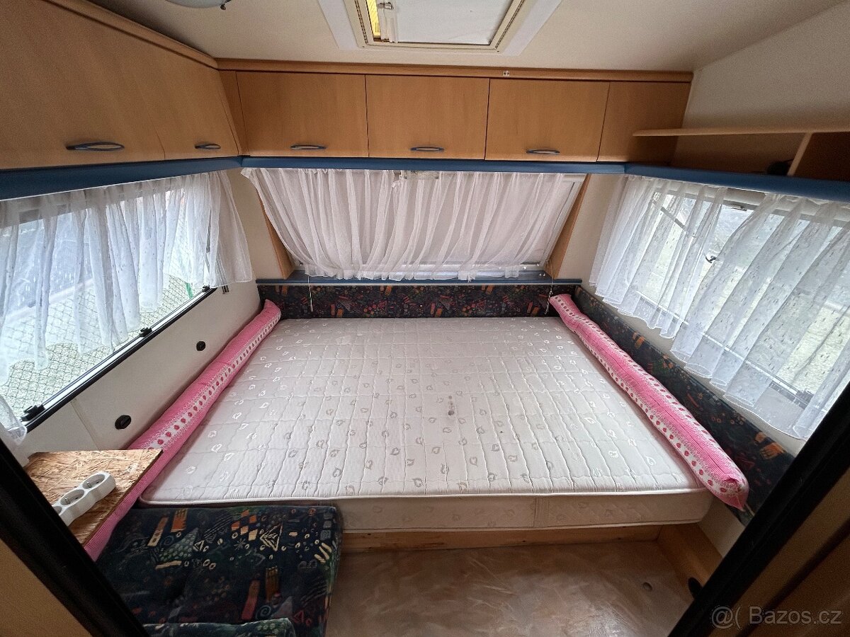 Prodám karavan Hobby de luxe - 2