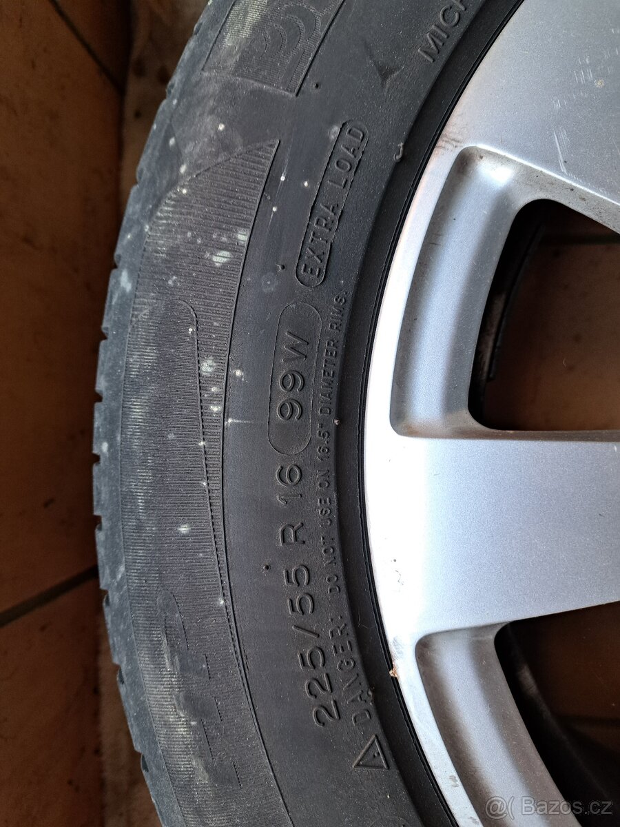 Mercedes e250cdi 4ks kola 225/55 r16 - 2