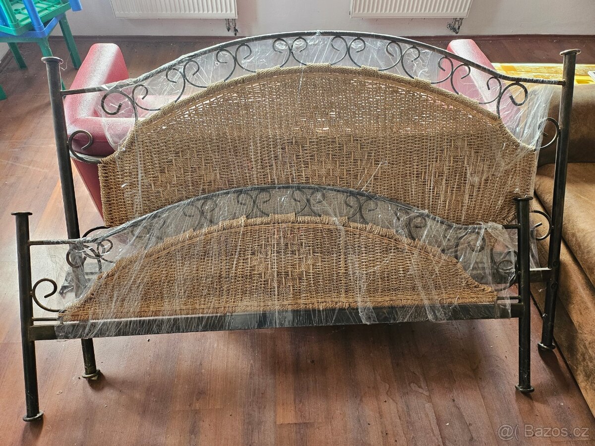 Manželská kovová postel - 2