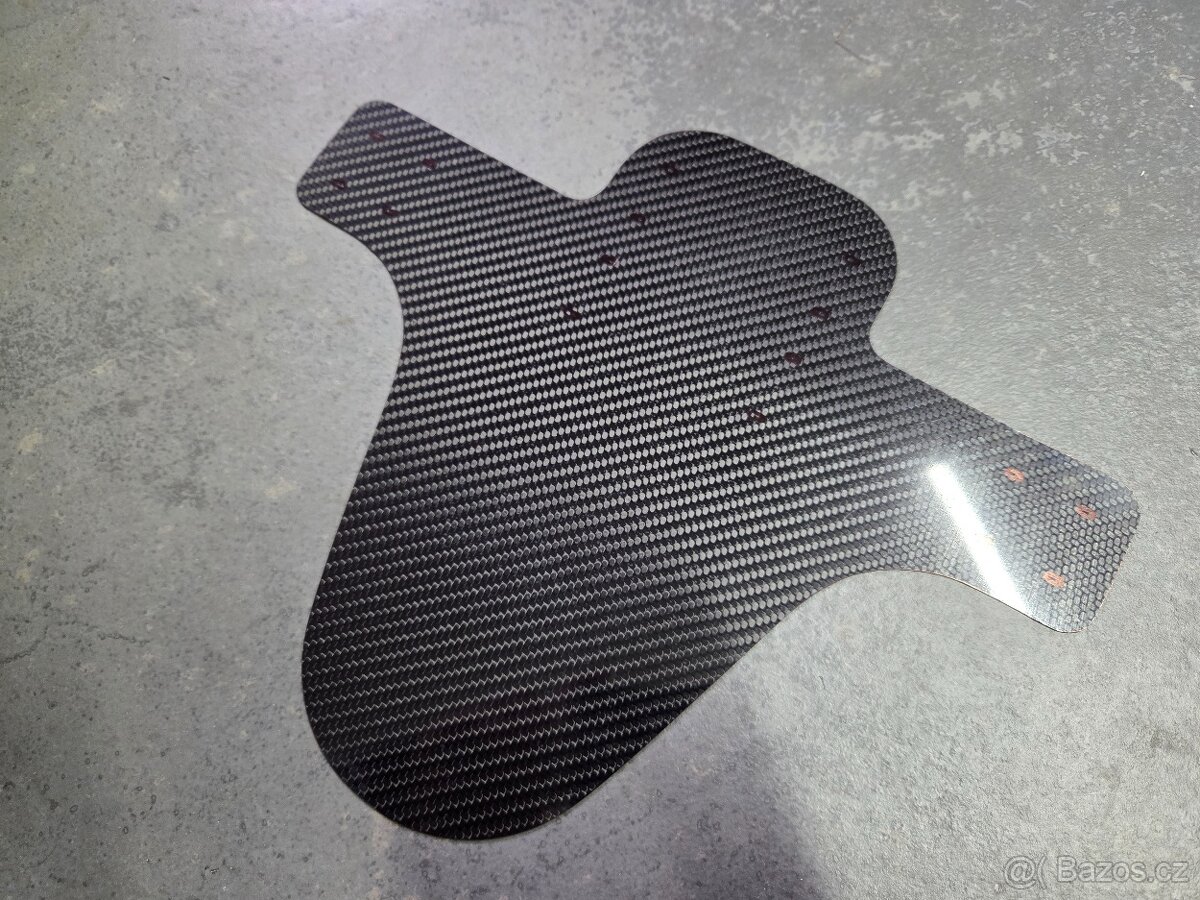 Blatník karbon - 2