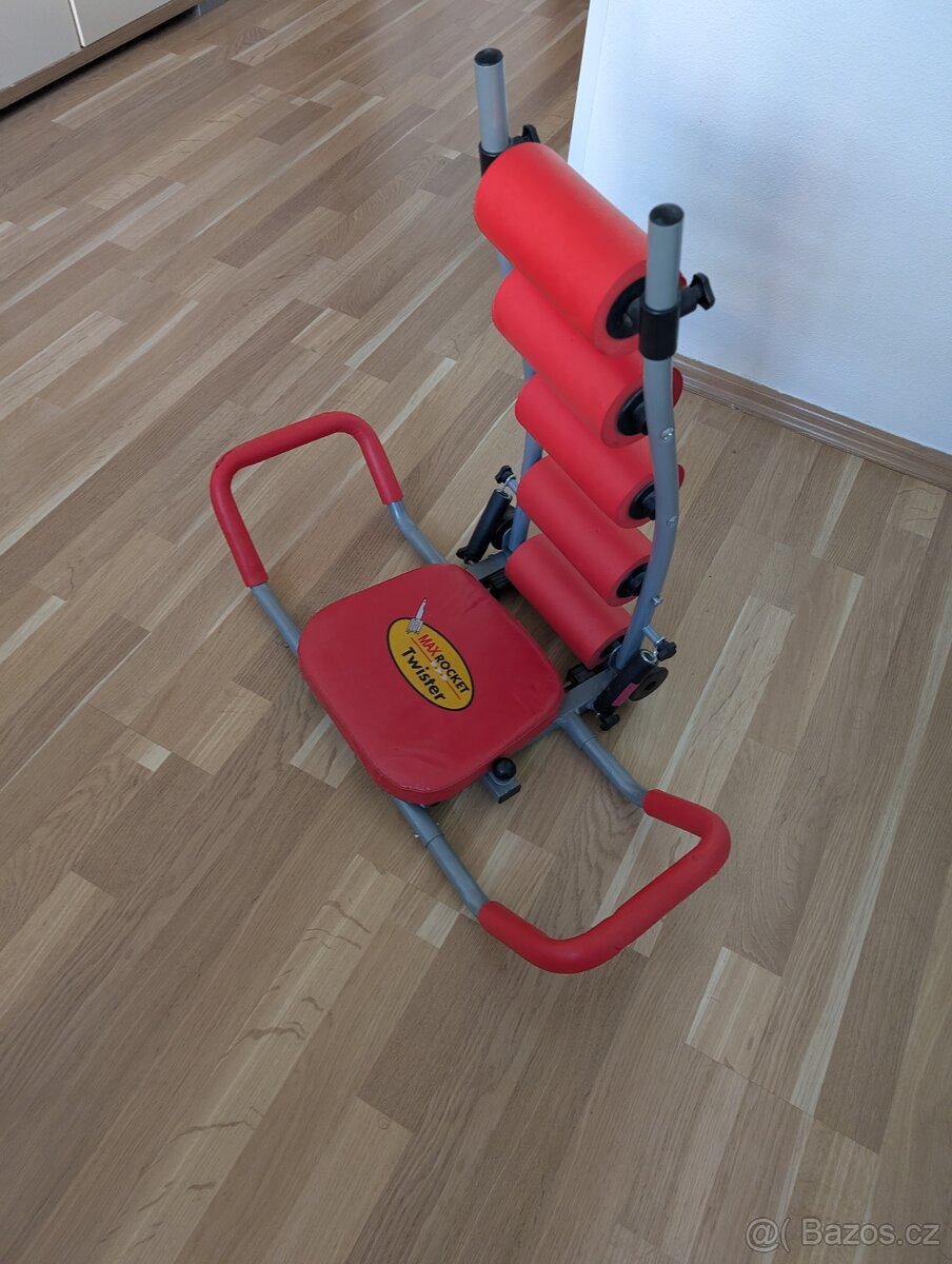 💪 Posilovací stroj na záda (100 Kč) - 2