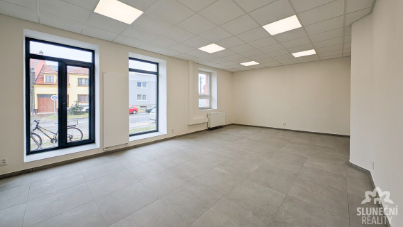 Pronájem obchodního prostoru 49 m², Kunovice - 2
