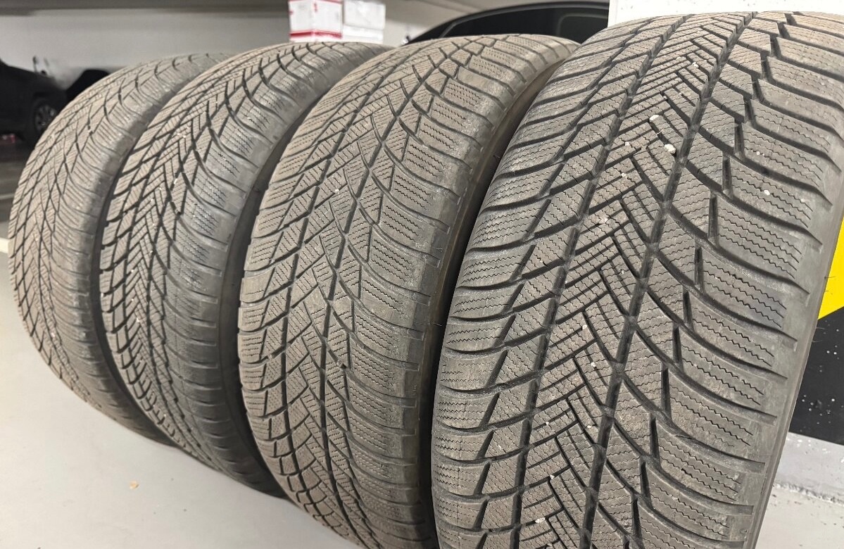 235/50 R19 Bridgestone - 2