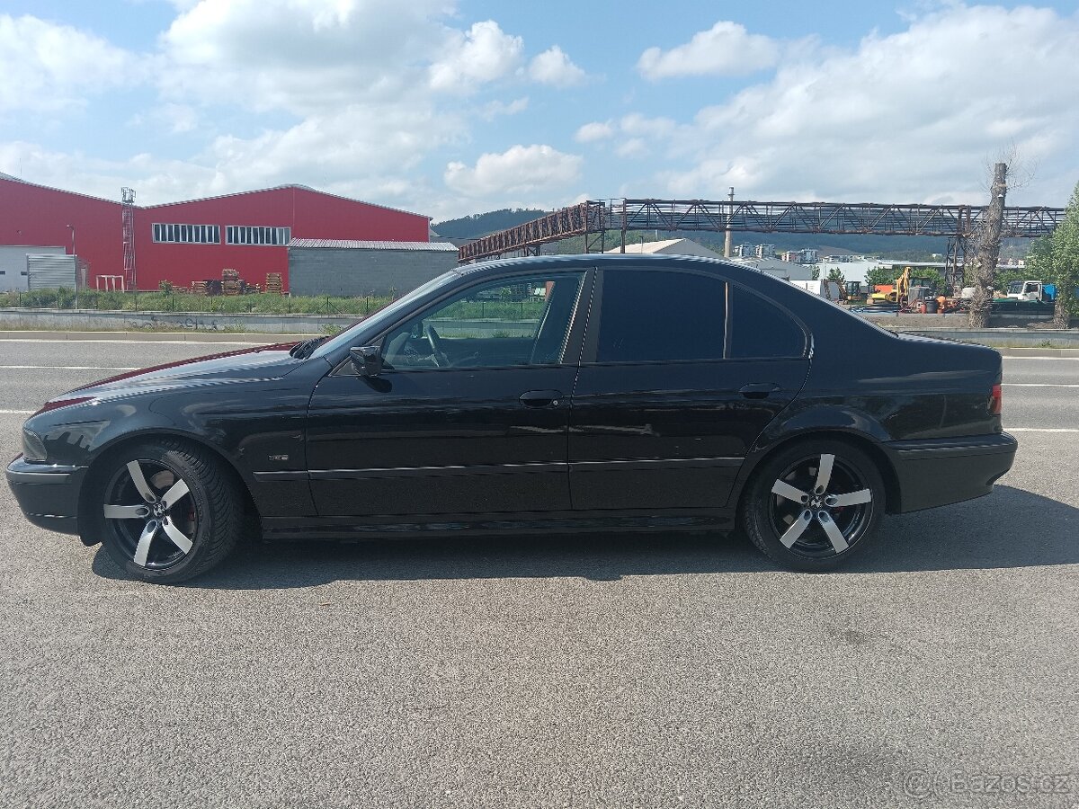 BMW 523iA E39 - 2