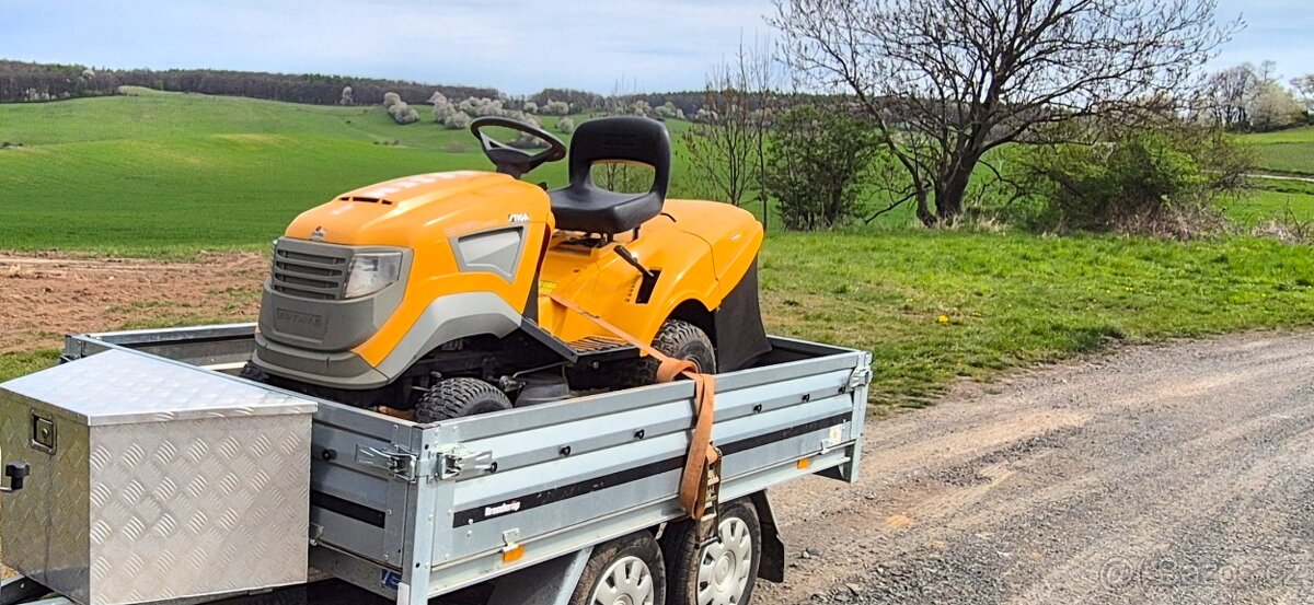 Stiga zahradní traktor - 2