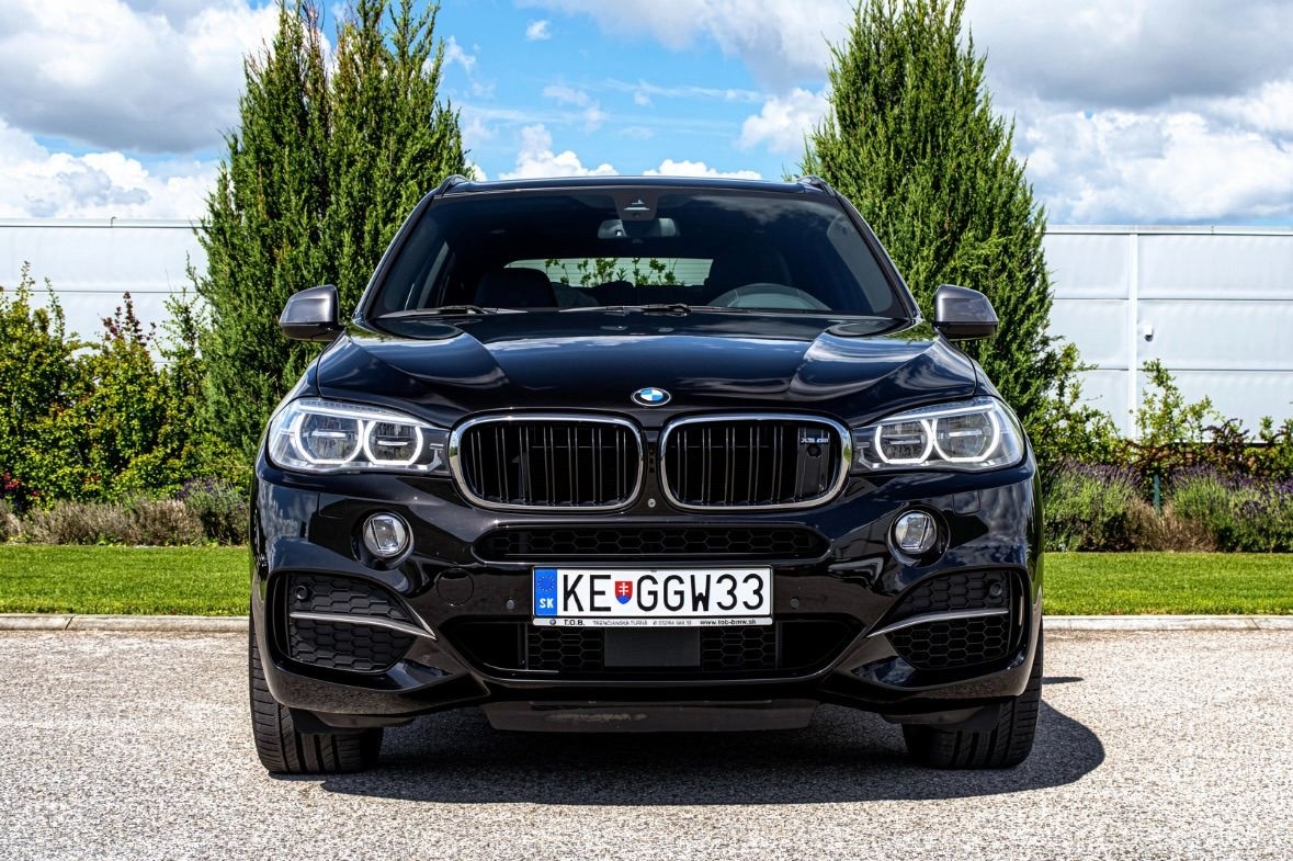 BMW X5 M50d A/T, UŽ OD 379 € - 2