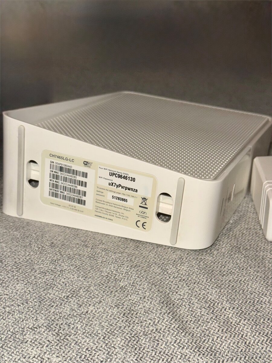Modem Compal CH7465 bílý (pro Pevný internet Kabel) - 2