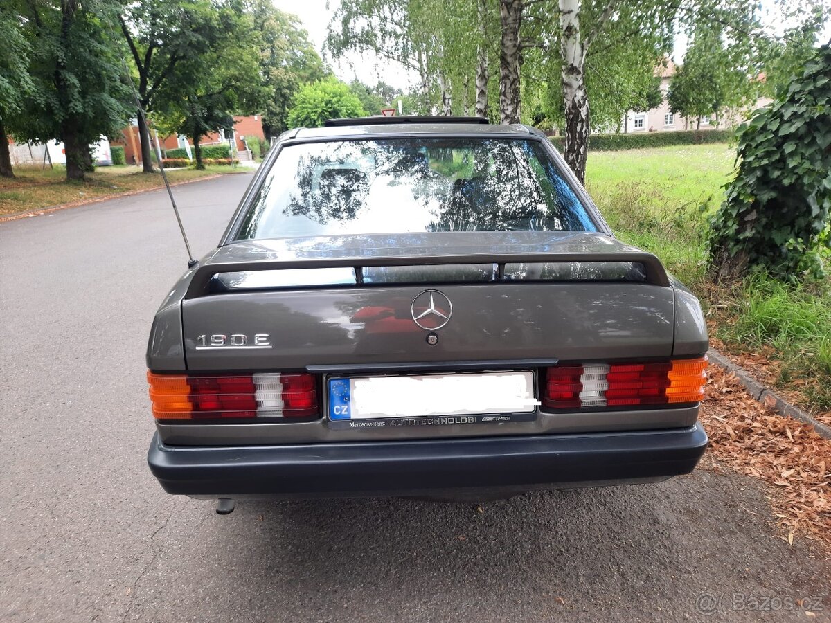 Mercedes Benz 190E 2.0.i. manuál - 2