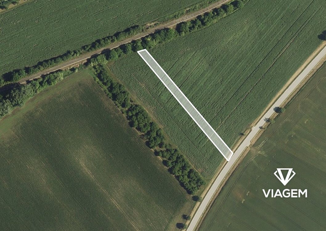 Pole 1 800 m² - 2