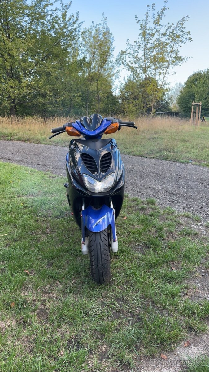 Yamaha Aerox 100 - 2