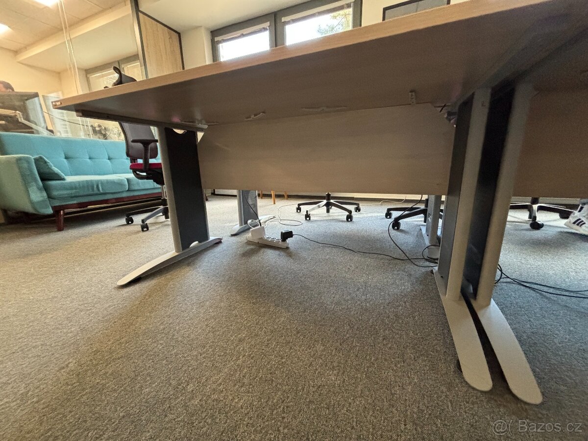 Kancelářské stoly HOBIS - 2