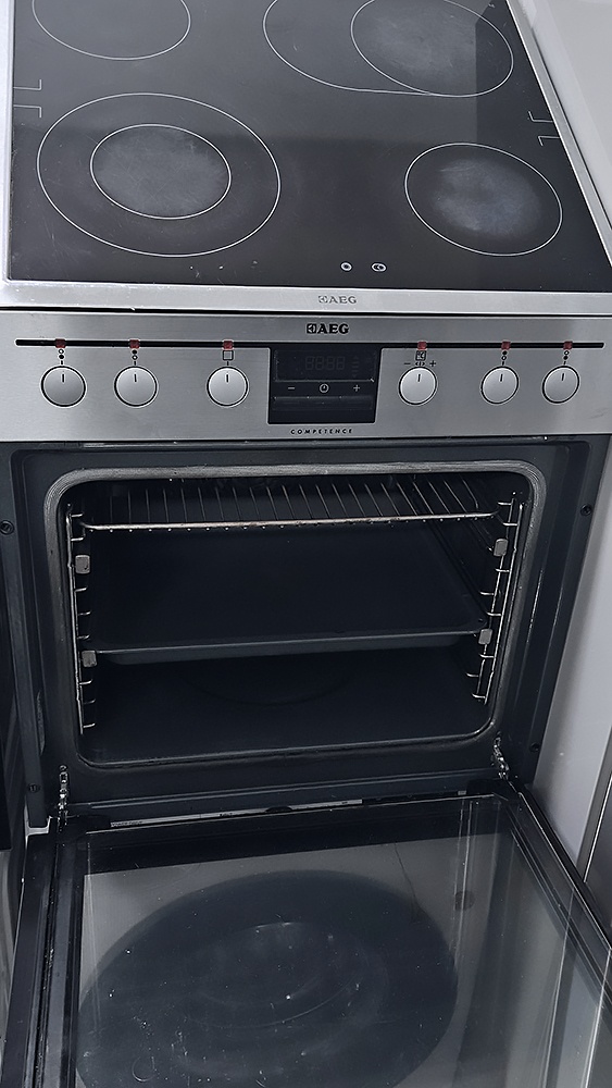 Horkovzdušná trouba se sklokeramickou deskou - set AEG Comp. - 2