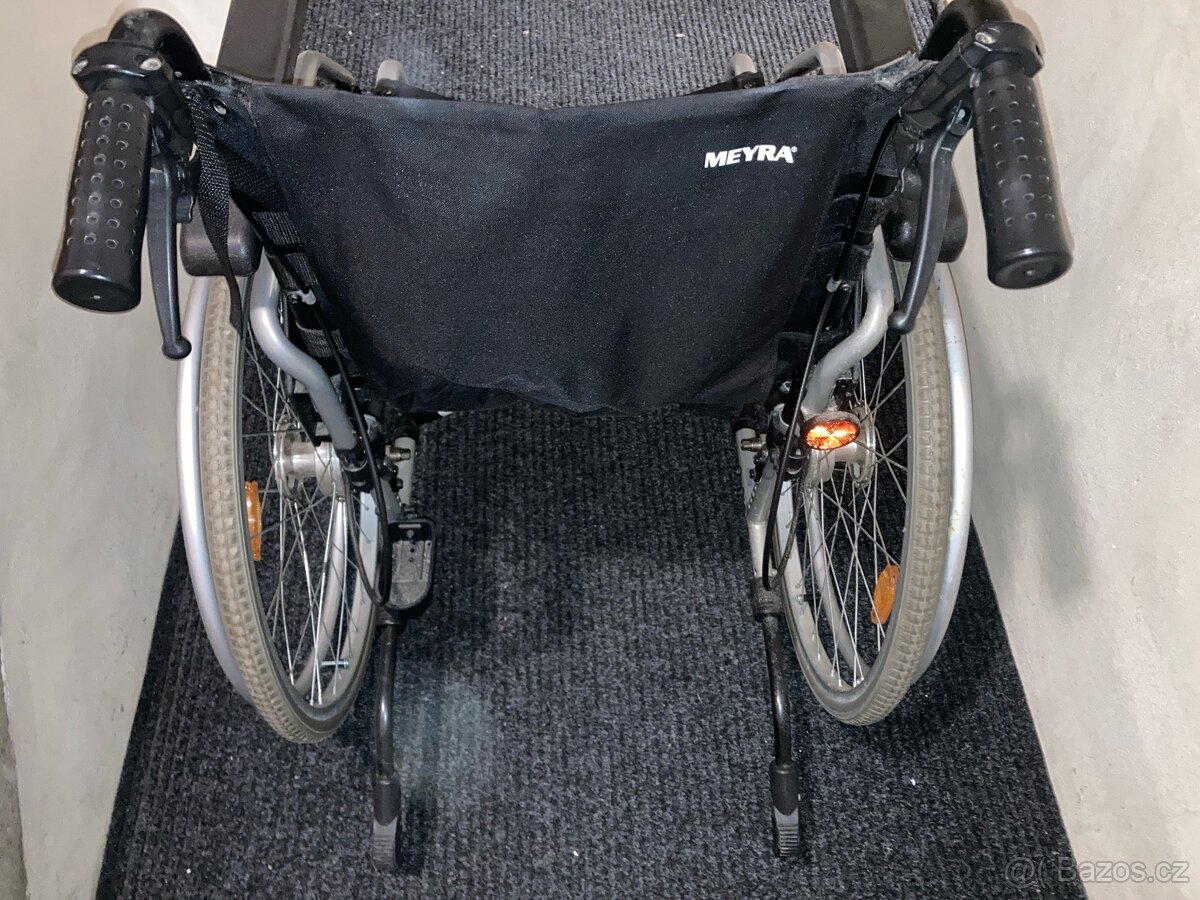 Invalidní vozili meyra - 2