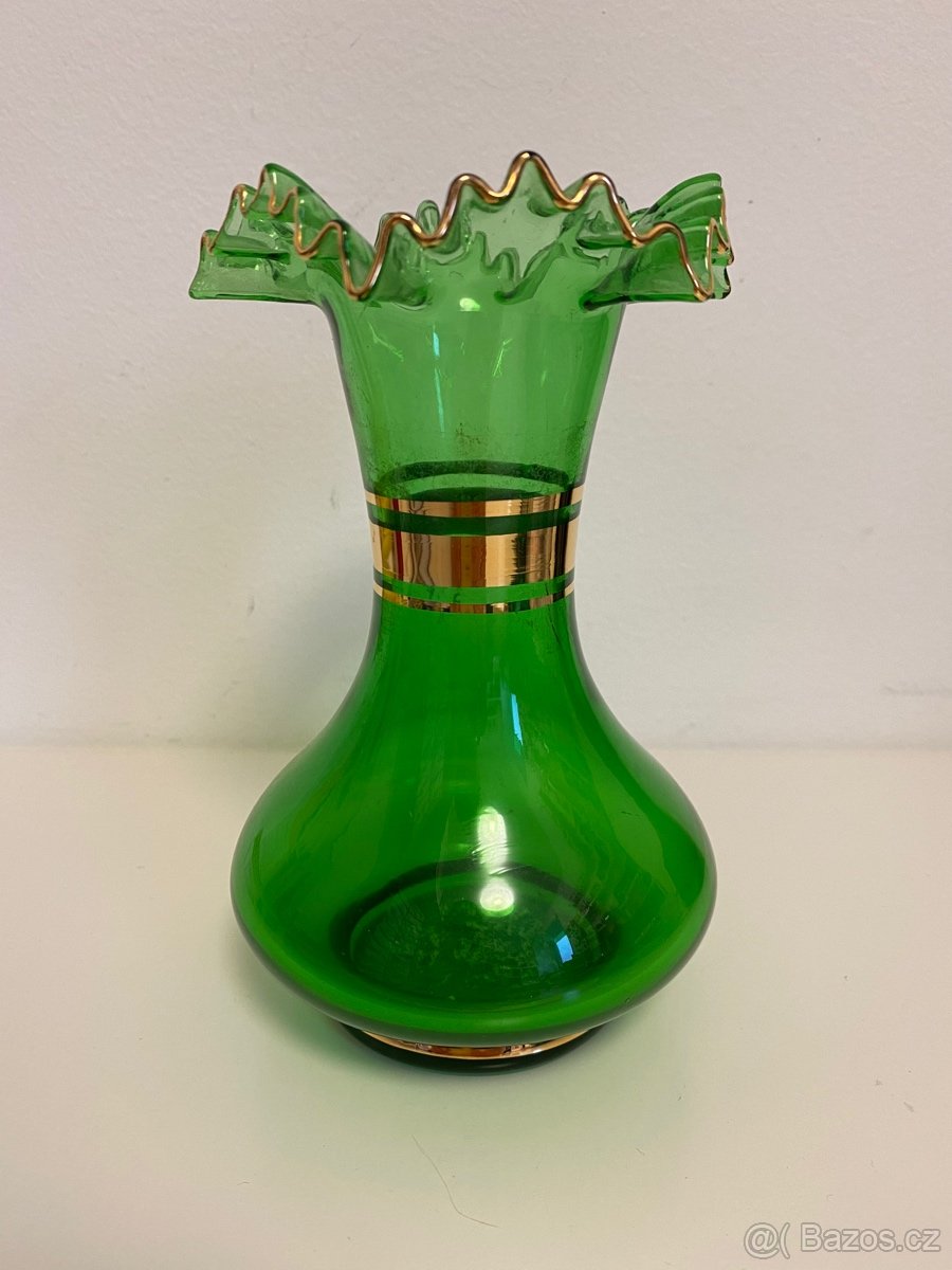 Pozlacená starožitná vázička - 2