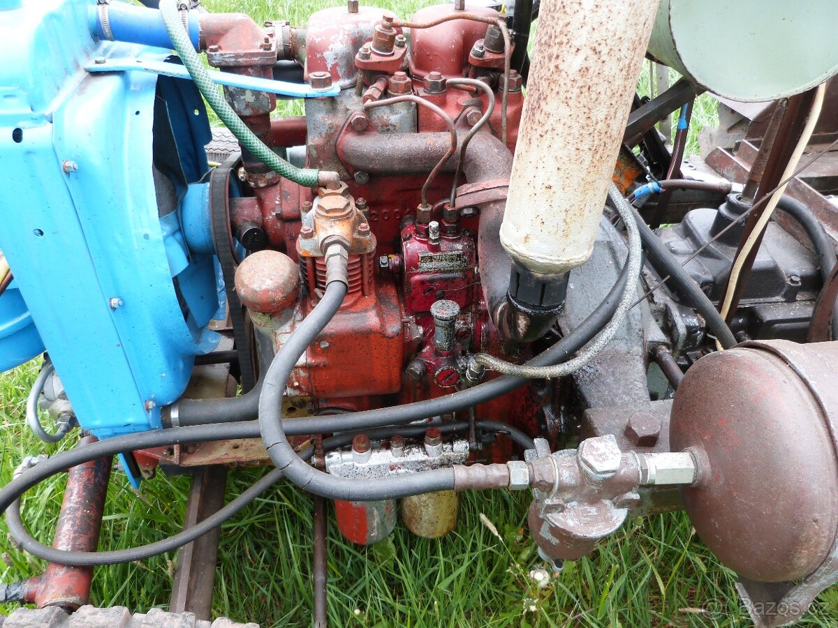 Malotraktor domácí výroby. - 2