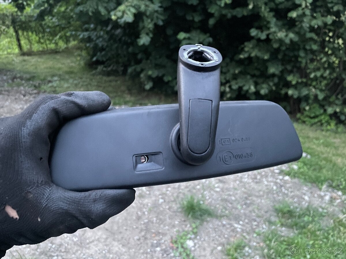 Samozatmavovací zpětné zrcátko bmw e36 - 2