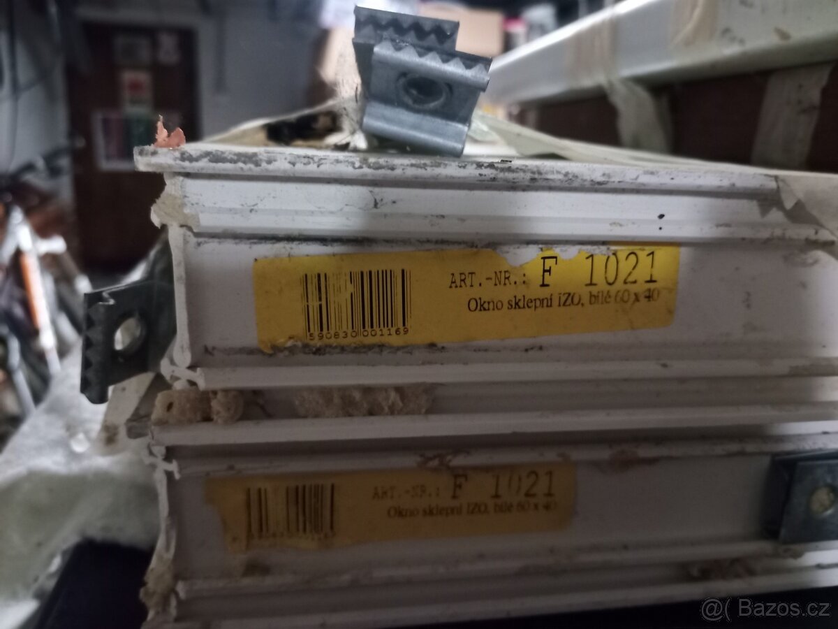 ACO Sklepní okno bílé vyklápěcí plastové 60 x 40 cm dvojsklo - 2