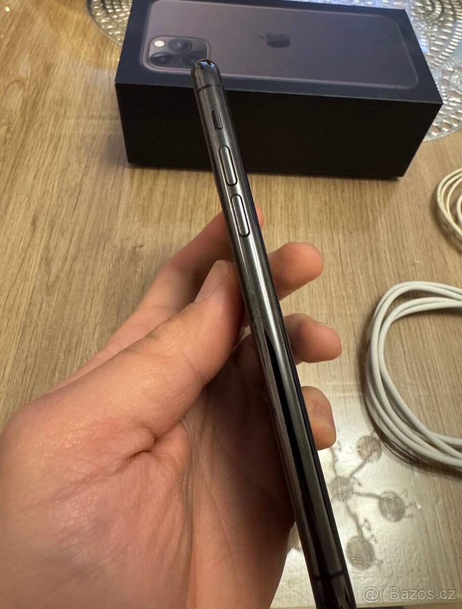 Iphone 11 pro 64gb velmi dobry stav - 2