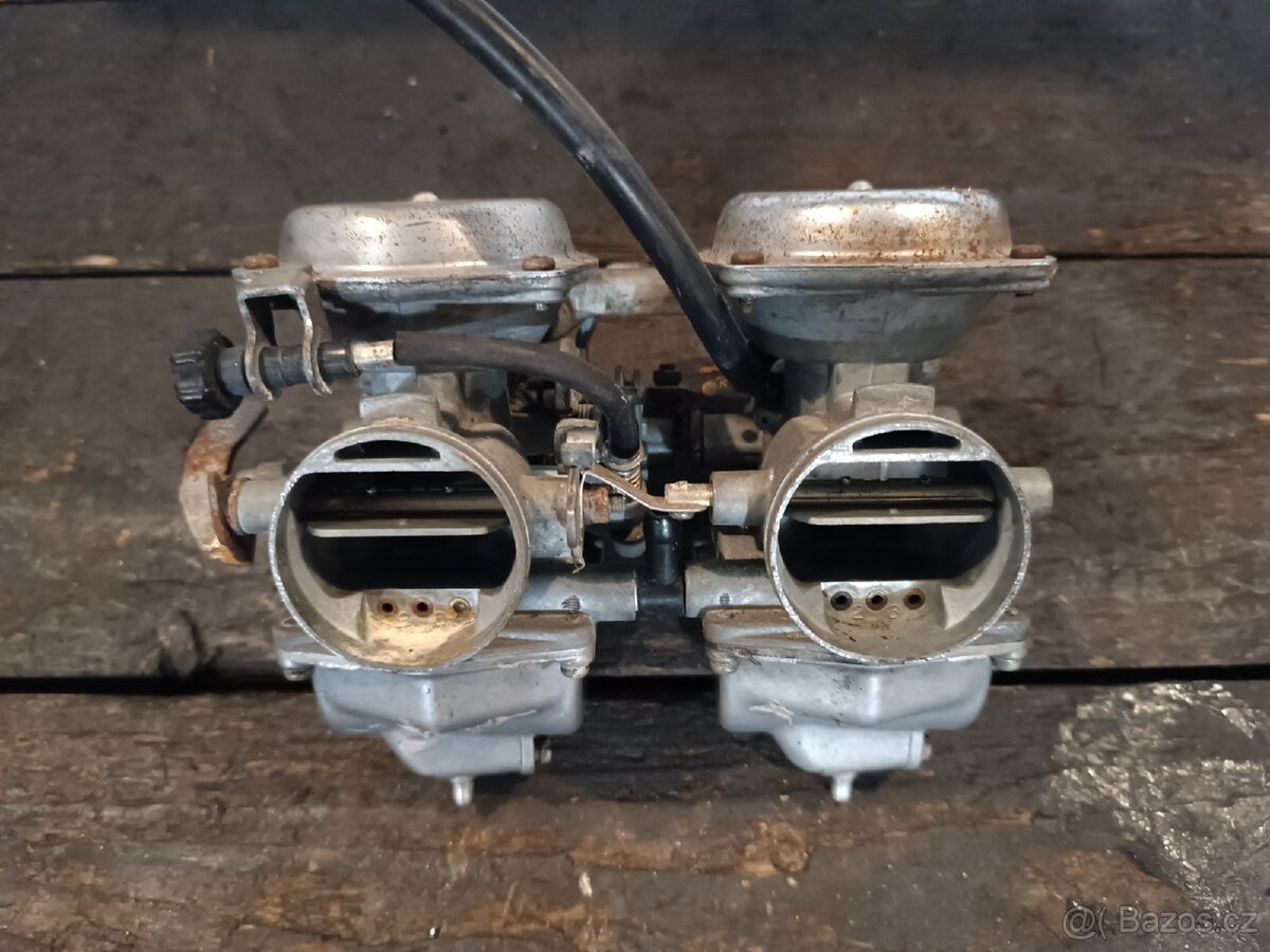 Kawasaki KZ 400 karburátory - 2