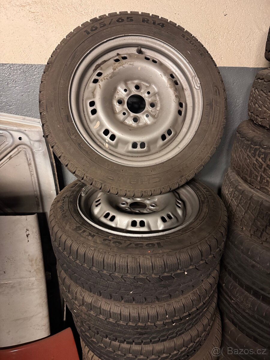 165/65/14 plechové disky + pneu - 2