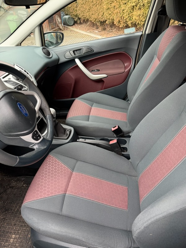 FORD FIESTA typ JA8 - 2