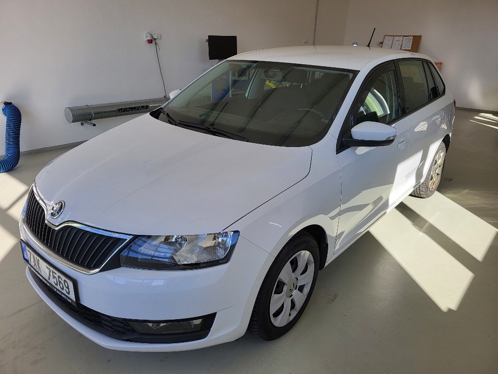 Škoda Rapid Spaceback 1.0 TSi 70 kW,původ ČR,servisováno - 2