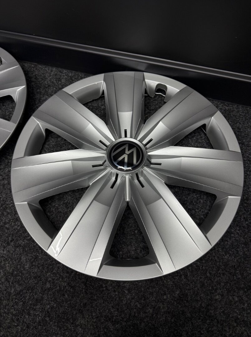Poklice / kryty kol VW 16” nove - 2