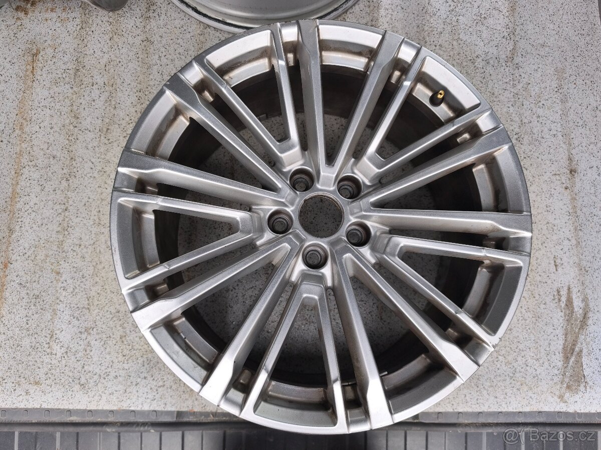 Audi originální Alu kola A5/S5 19' - 2