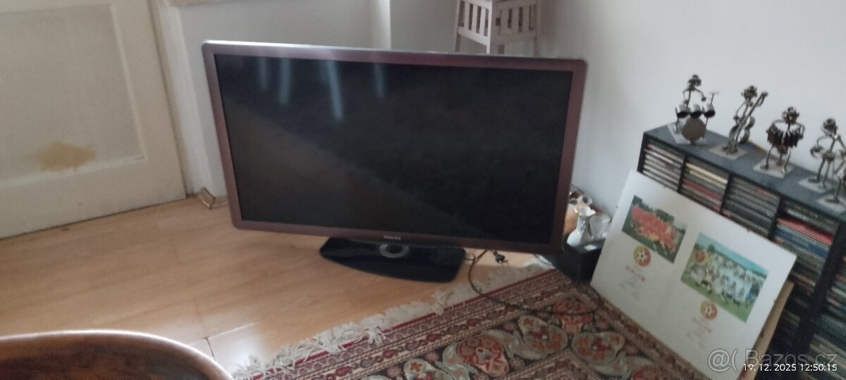 TV Philips, model 46PFL7605H/12 + set-top box - 2