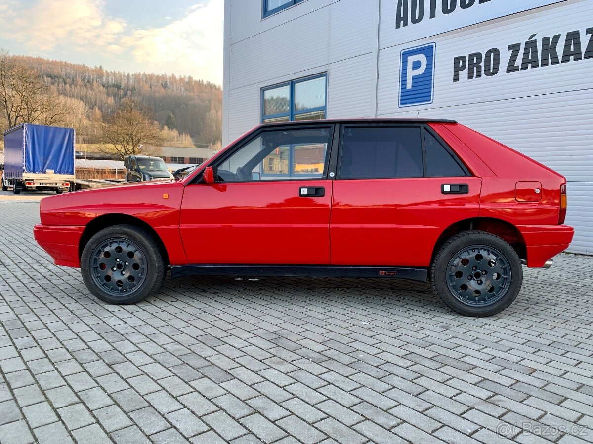 Lancia DELTA HF INTEGRALE 8V - 2