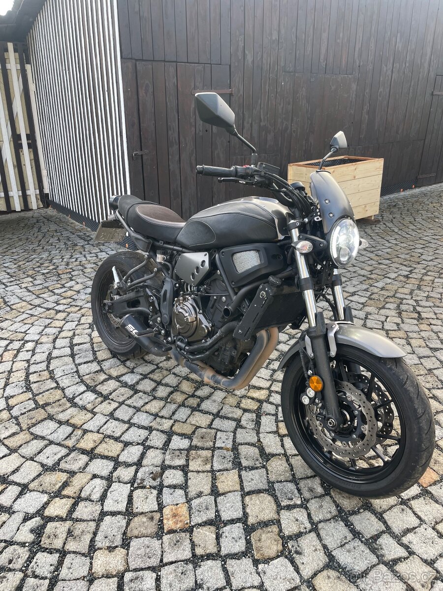 Yamaha XSR 700 - 2