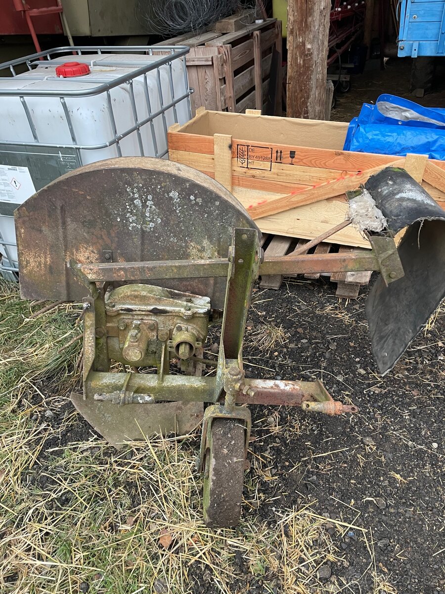 Nesený vyorávač brambor čert - 2