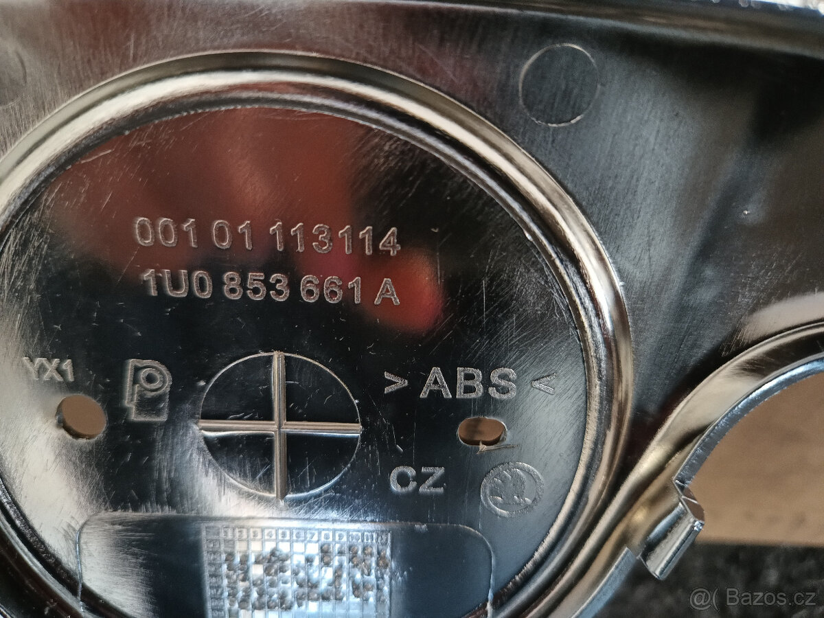 Chromový rámeček přední masky - 2