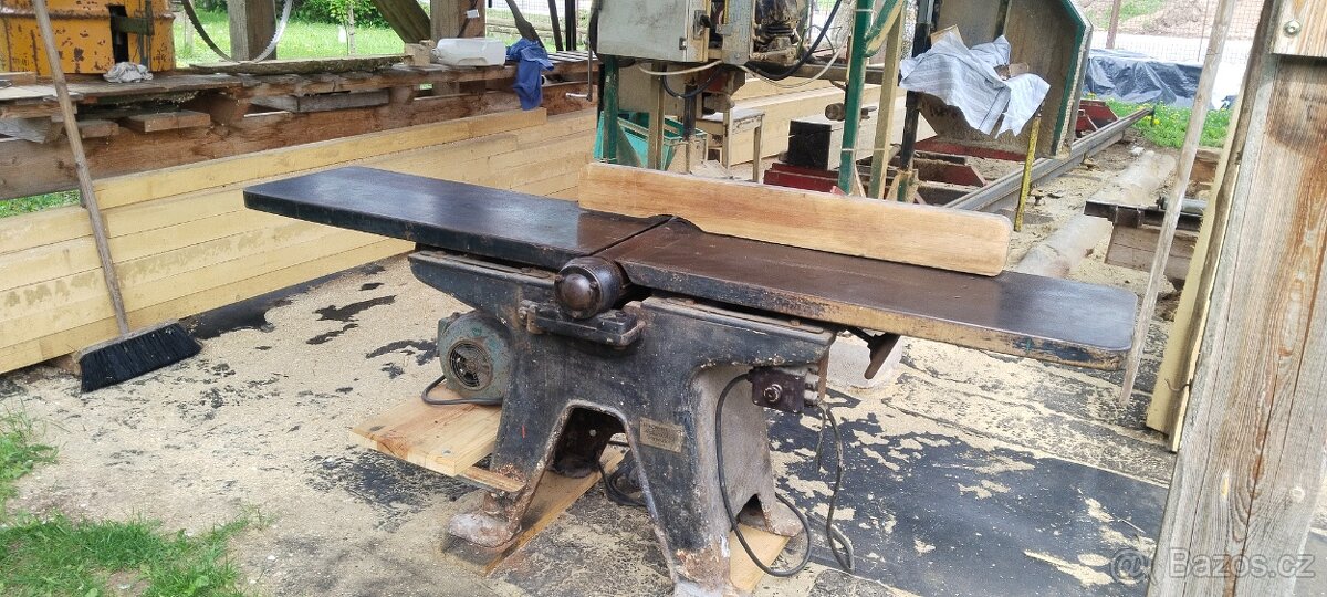 Srovnávačka litinová - 2