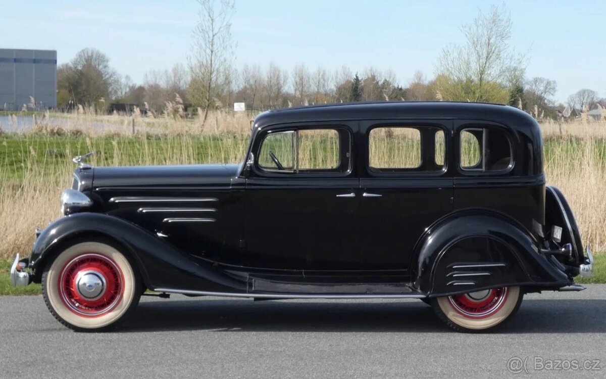 1934 Chevrolet Master Sedan - 2