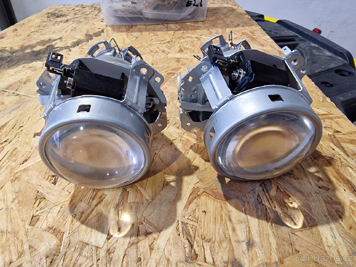 Paraboly Audi A6 rok 2007 Bixenon - 2