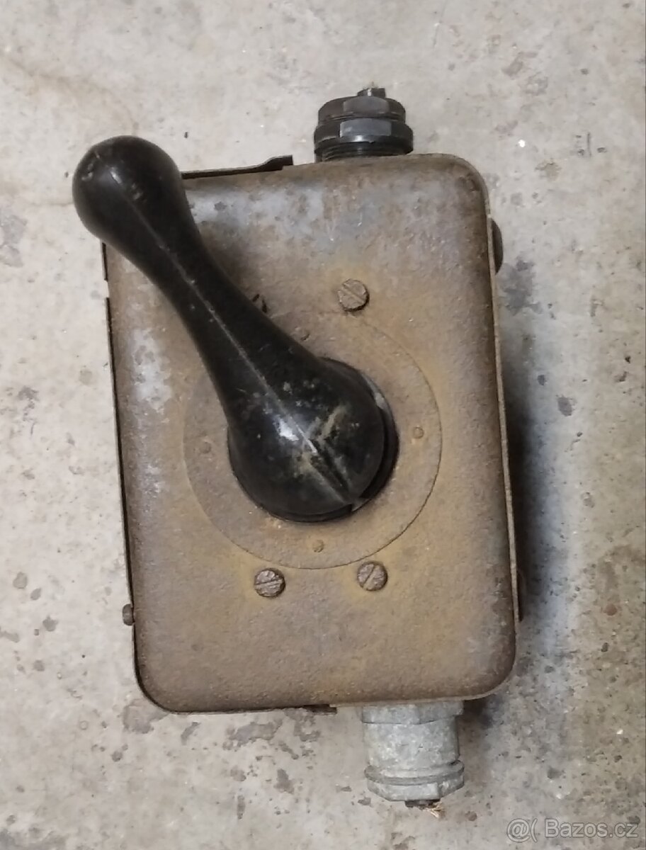 Prodám vypínač/prodám starý vypínač/prodám vypínač na pilu - 2