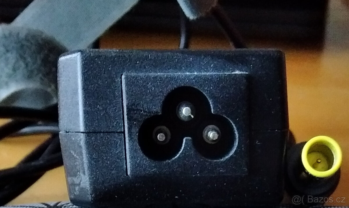 Napájecí adaptér Lenovo: 65W, 20V - 2