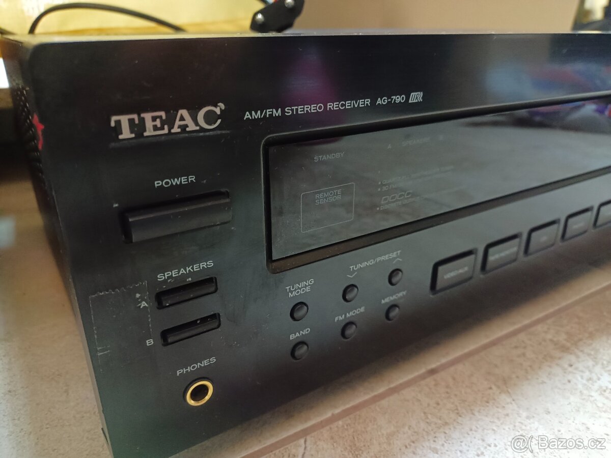 AM/FM stereo přijímač Teac AG-790 - 2